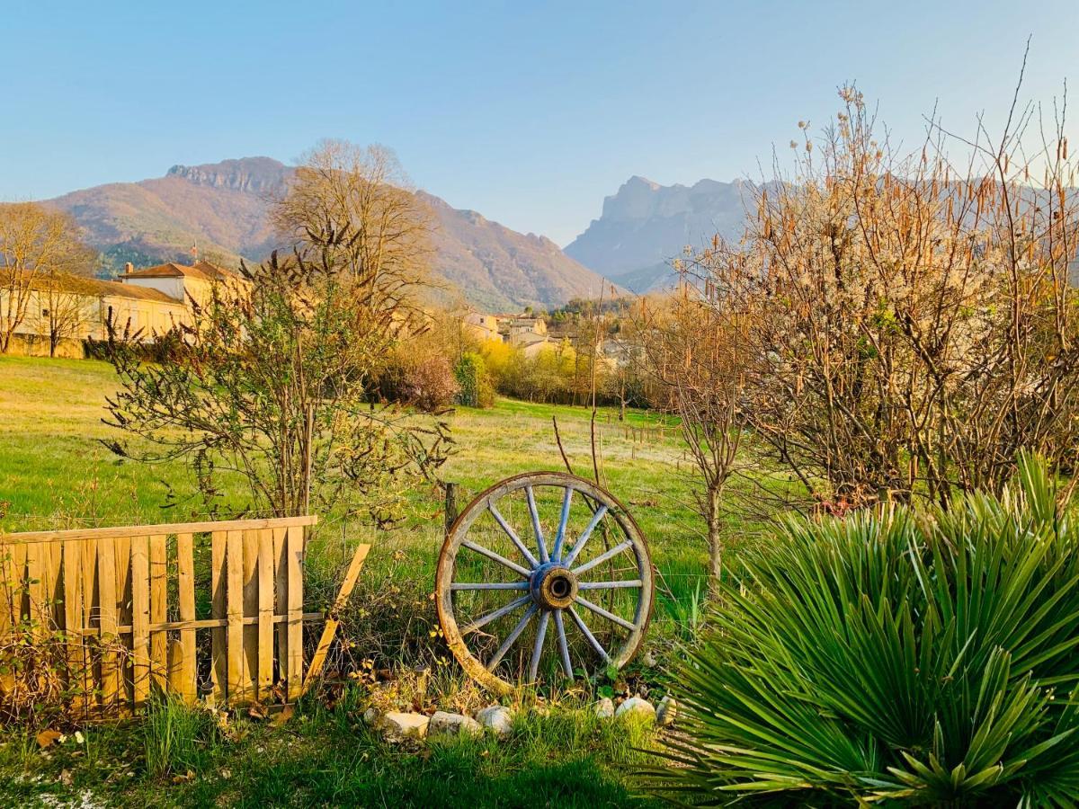 Chambre Familiale "Le Pecher" Bed & Breakfast Saillans  Exterior photo